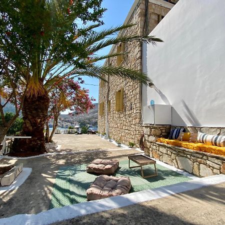 To Petrino Apartment Meyísti Екстериор снимка