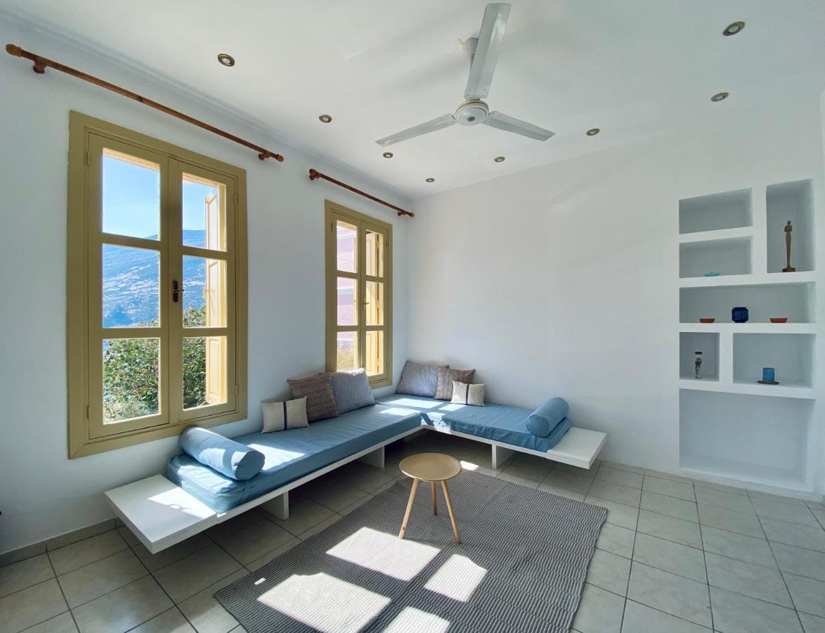 To Petrino Apartment Meyísti Екстериор снимка